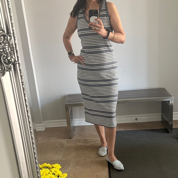 Gap Summer Striped Dress - Picture 3 of 3
